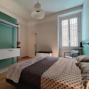 Darsena Apartment Milan